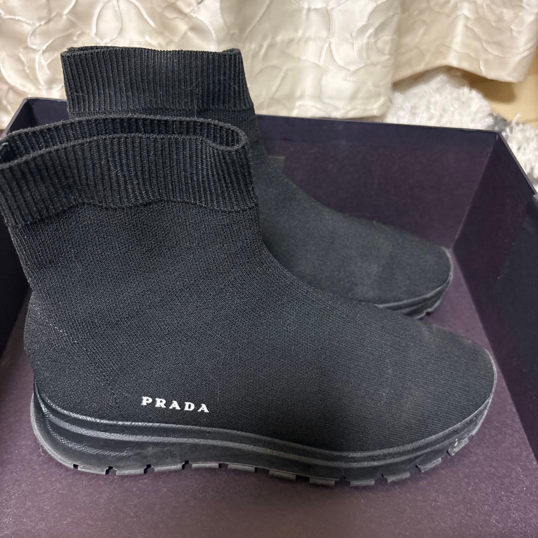 PRADA ブラック ニットブーツ