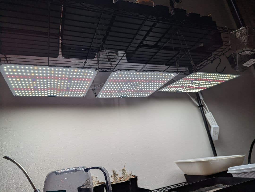 BRIM PANEL A 2枚 パネルライト 植物LED 45Wと65W 白色光