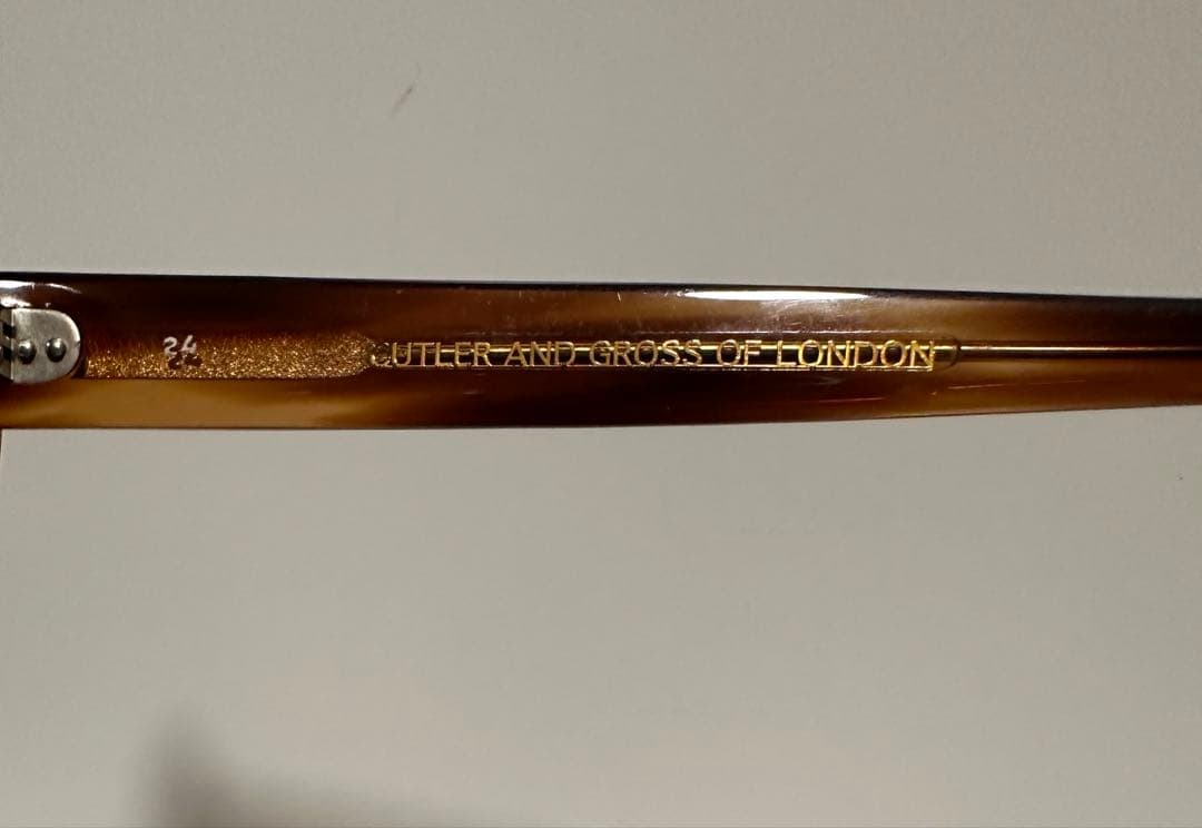 CUTLER AND GROSS OF LONDON サングラス　0264