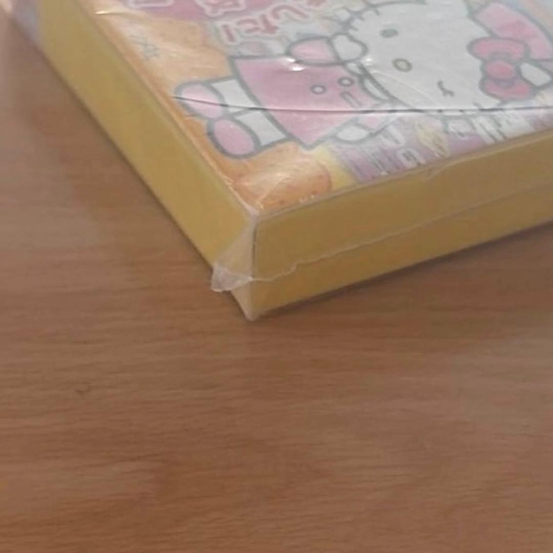 新品未使用　レア　ハローキティのすぐに役立つ小児看護カード　ナツメ社
