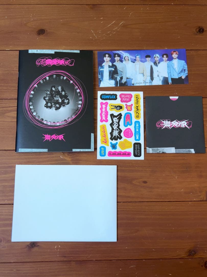 straykids アルバム＆トレカ まとめ売り (ヒョンジンのみ別売り)値下❌