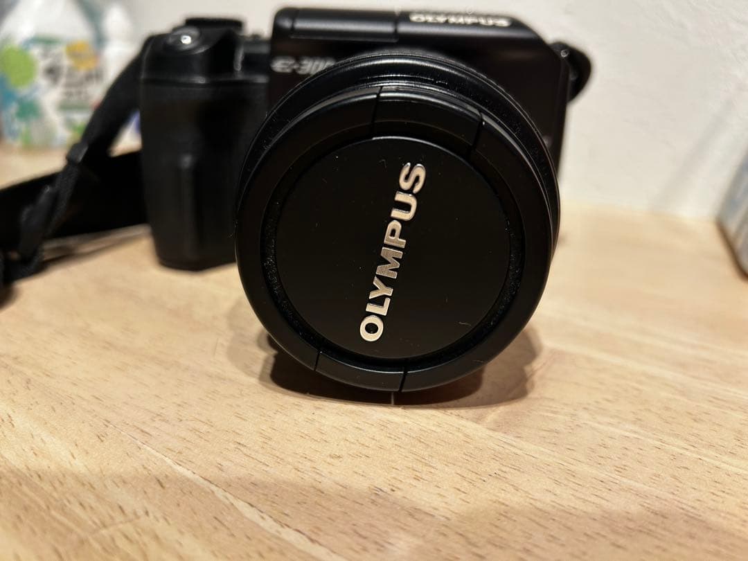 OLYMPUS E-300 デジタル一眼レフカメラ