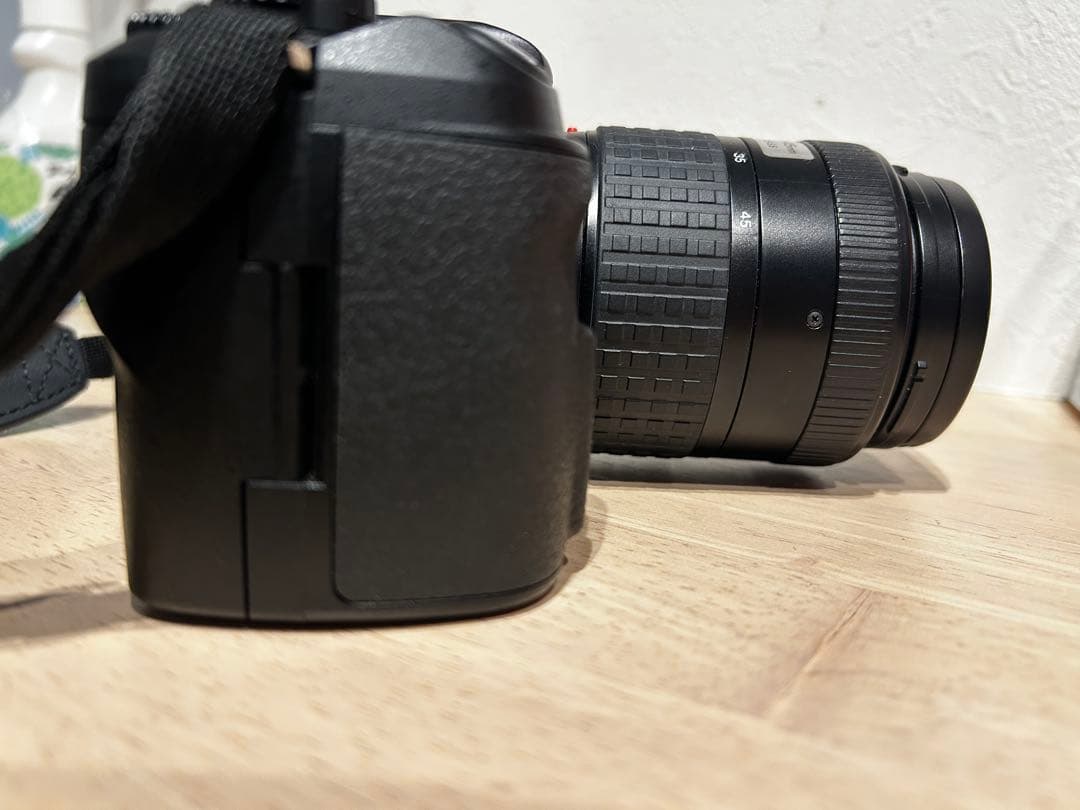OLYMPUS E-300 デジタル一眼レフカメラ