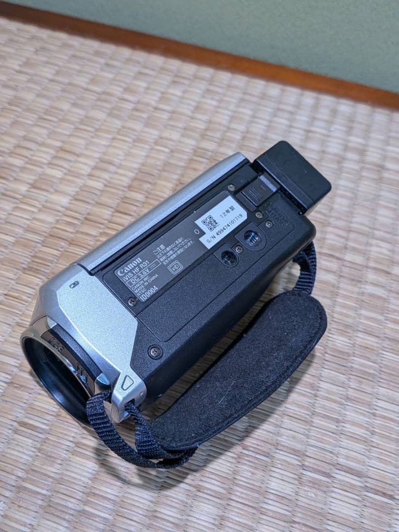 キヤノン iVIS HF R31 シルバー フルHD 32GB ACアダプター付