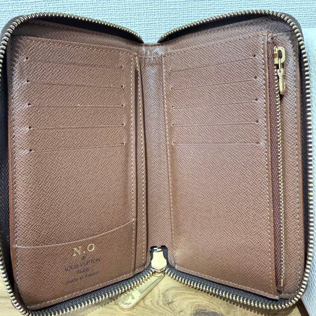 ルイヴィトン LOUIS VUITTON ジッピー・ウォレット 財布