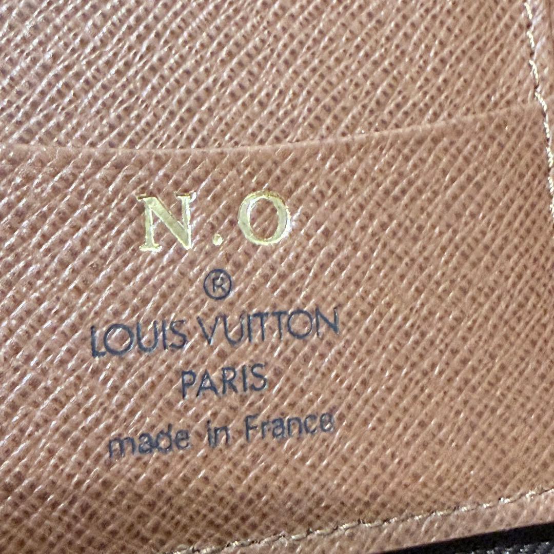 ルイヴィトン LOUIS VUITTON ジッピー・ウォレット 財布