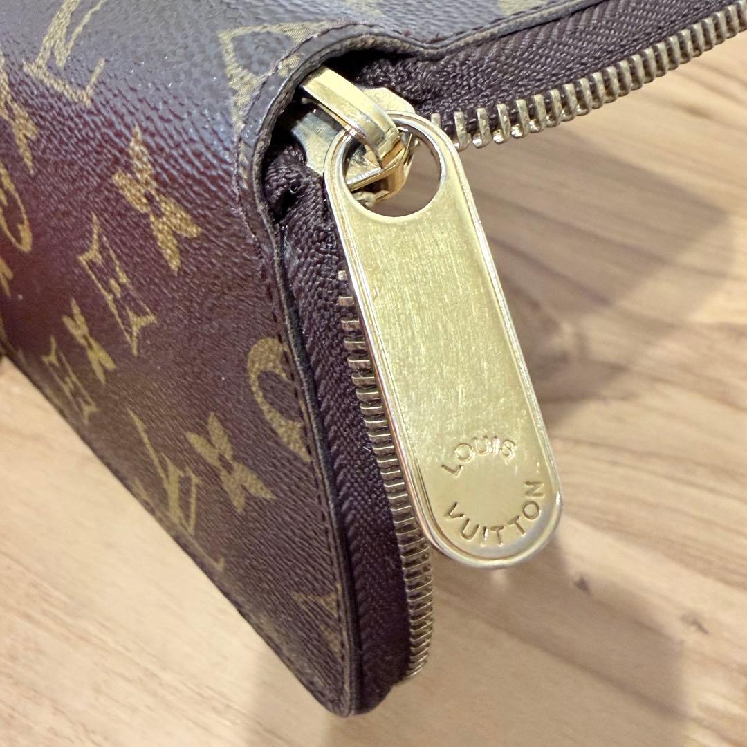 ルイヴィトン LOUIS VUITTON ジッピー・ウォレット 財布