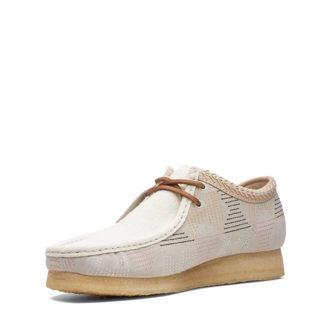 【Clarks】Wallabee （オフホワイトヘアリー）