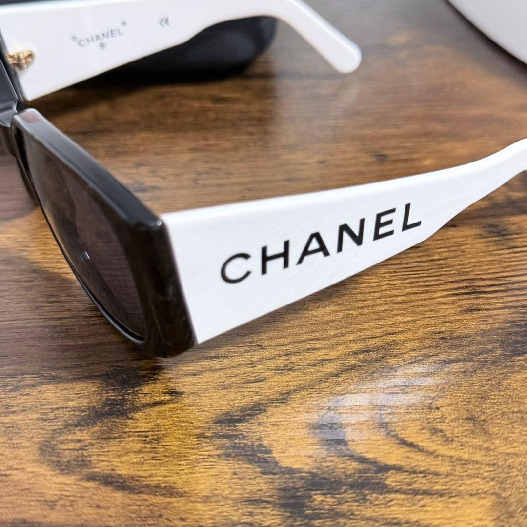 サングラス　CHANEL