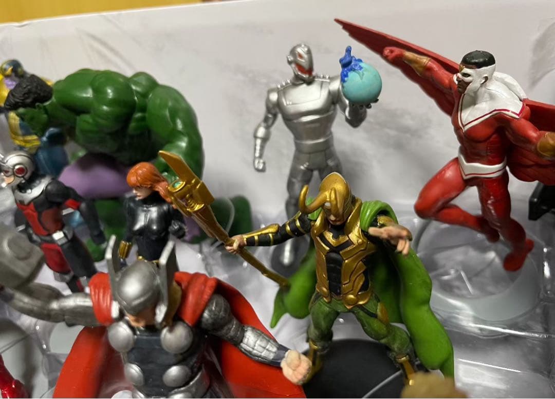 マーベル アベンジャーズ メガフィギュア セット