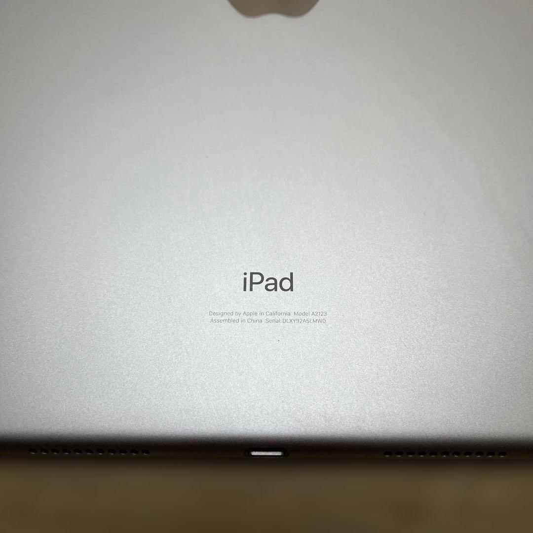 r*u様 iPad Air第3世代/64GBWi-Fiモデル シルバー
