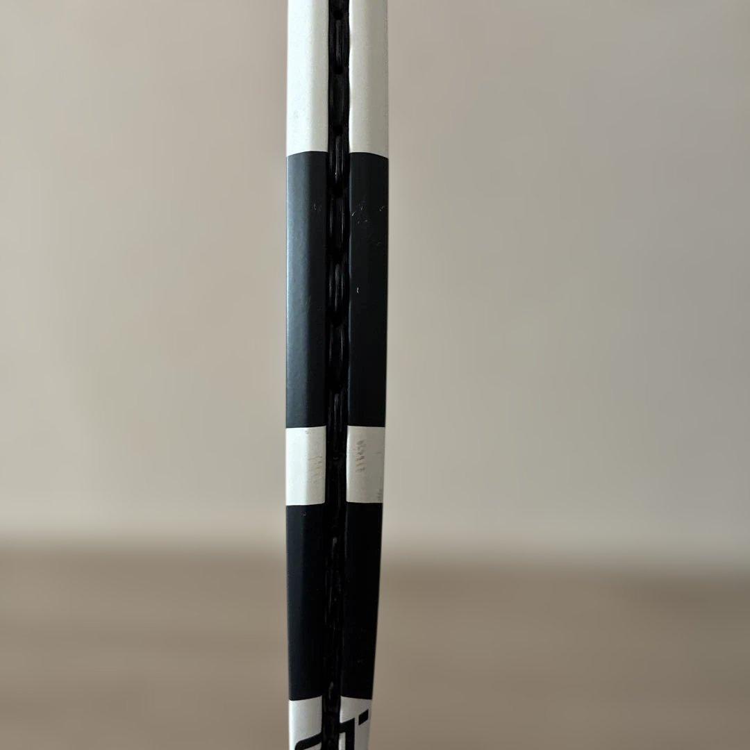 Babolat ピュアストライク100 グリップ