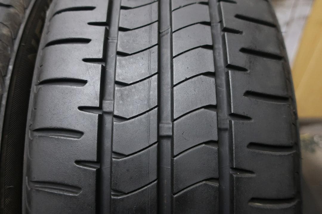 2023~24年　ブリヂストン　ニューノ　225/45R18　国産　バリ溝　4本