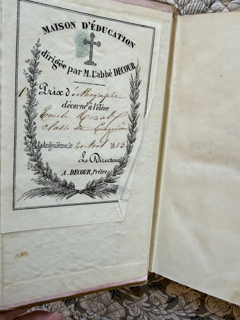 フランスアンティークロマンティック本ピンクとゴールドの箔押し古書1853年