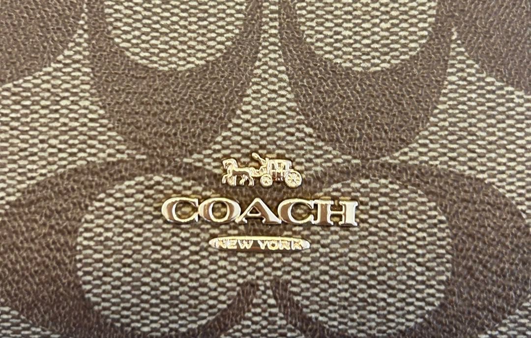 新品未使用 COACH コーチ 二つ折り財布 ベージュ シグネチャー