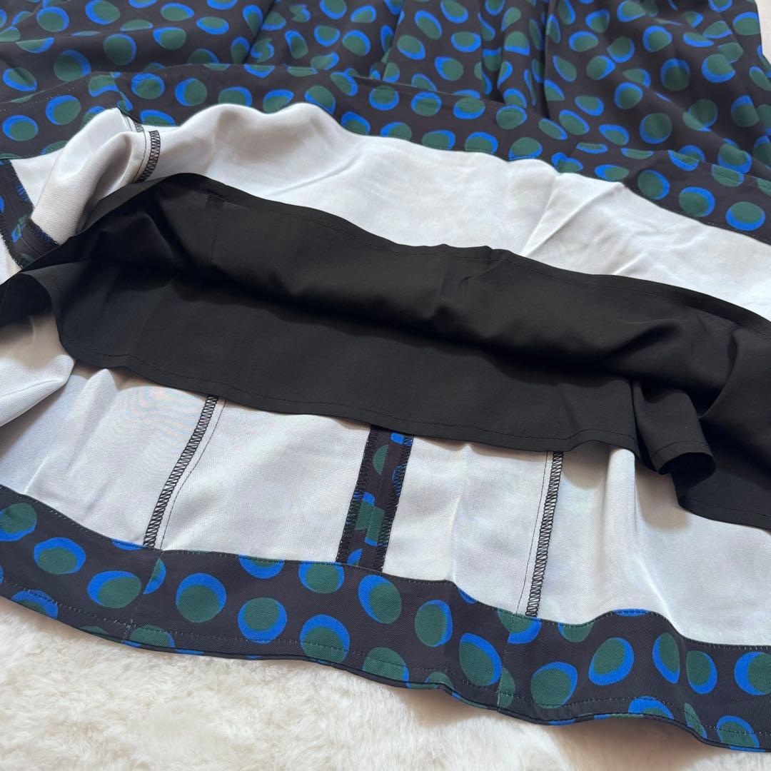 専用【美品】UN3D. ドット フレアロングスカート 38 総柄 立体デザイン