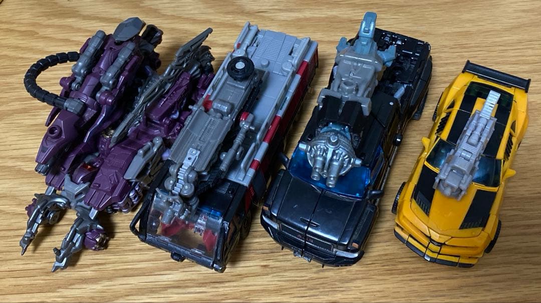 トランスフォーマー　メックテック　4種セット　アイアンハイド　バンブルビー　他