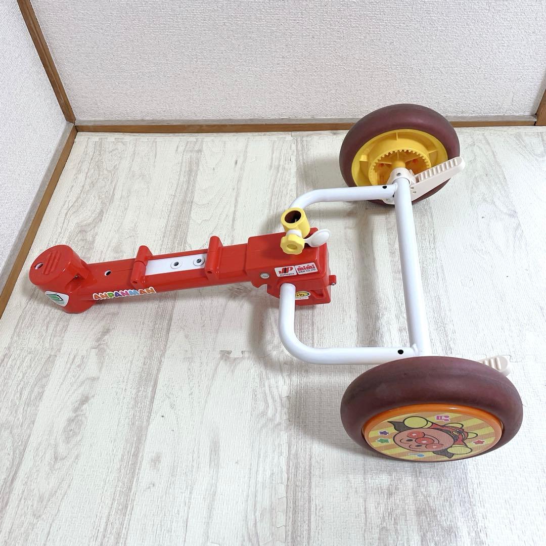 美品 エム・アンド・エム おでかけ三輪車 わくわくアンパンマンごうピースII
