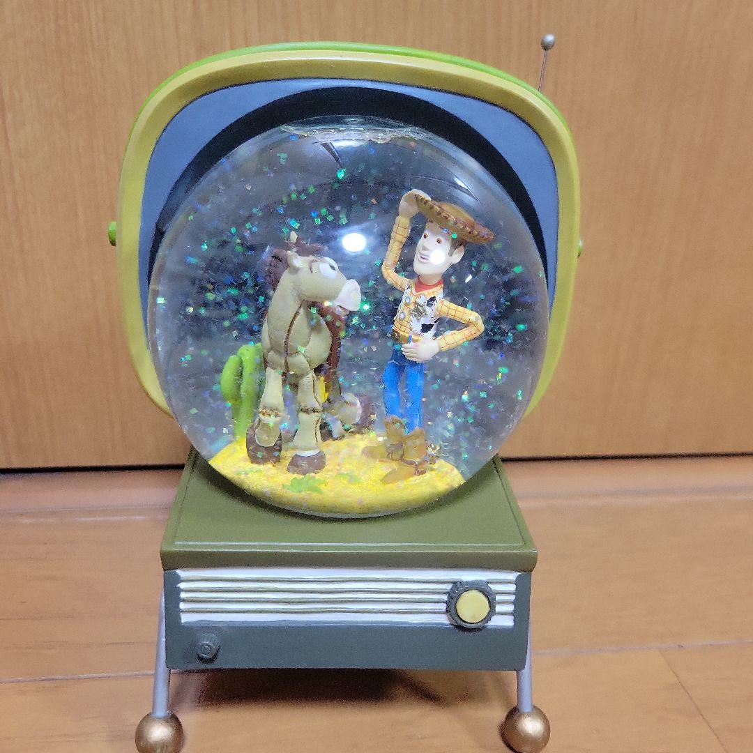 トイストーリー2 スノードーム　ウッディ　ブルズアイ　ピクサー