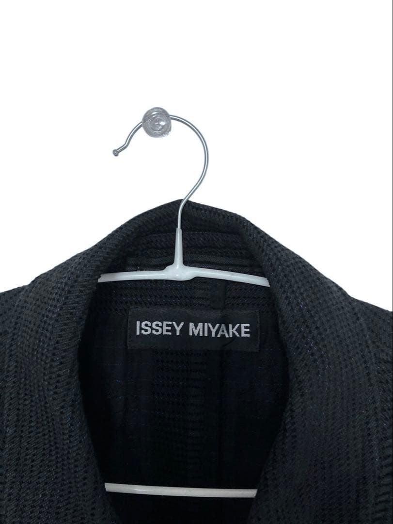 ISSEY MIYAKE イッセイミヤケ ネイビー テーラードジャケット(Ｏ)