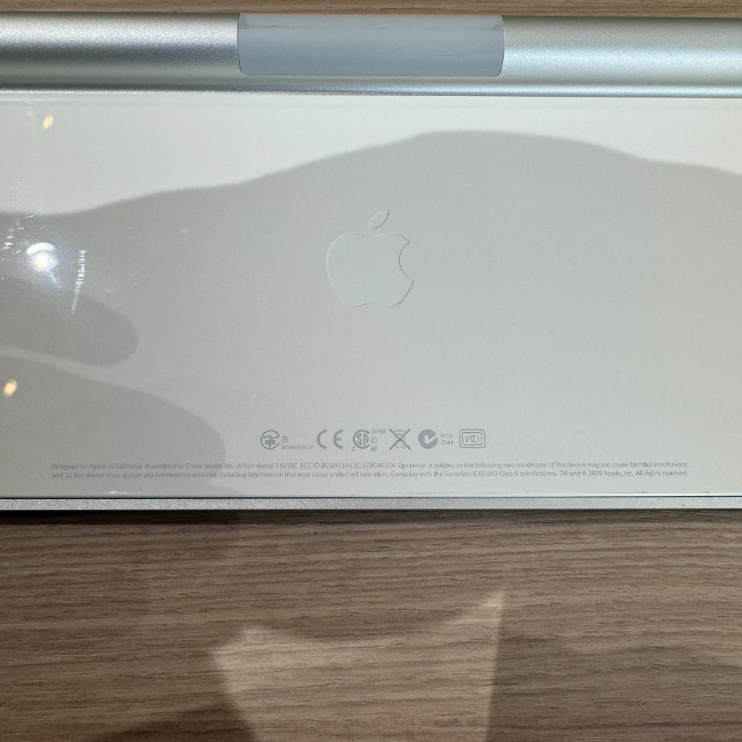 Apple A1314 Magic Keyboard｜Bluetooth接続