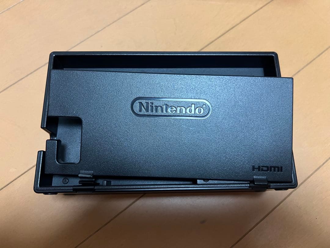 み*り様 【中古品】Nintendo Switch 本体 赤/青 2017年製
