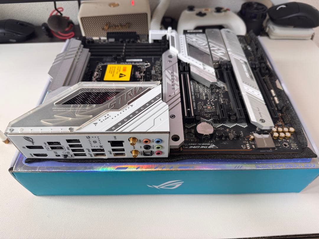 ROG STRIX Z790-A GAMING WIFI D5吹雪
