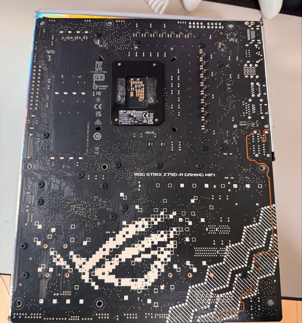 ROG STRIX Z790-A GAMING WIFI D5吹雪