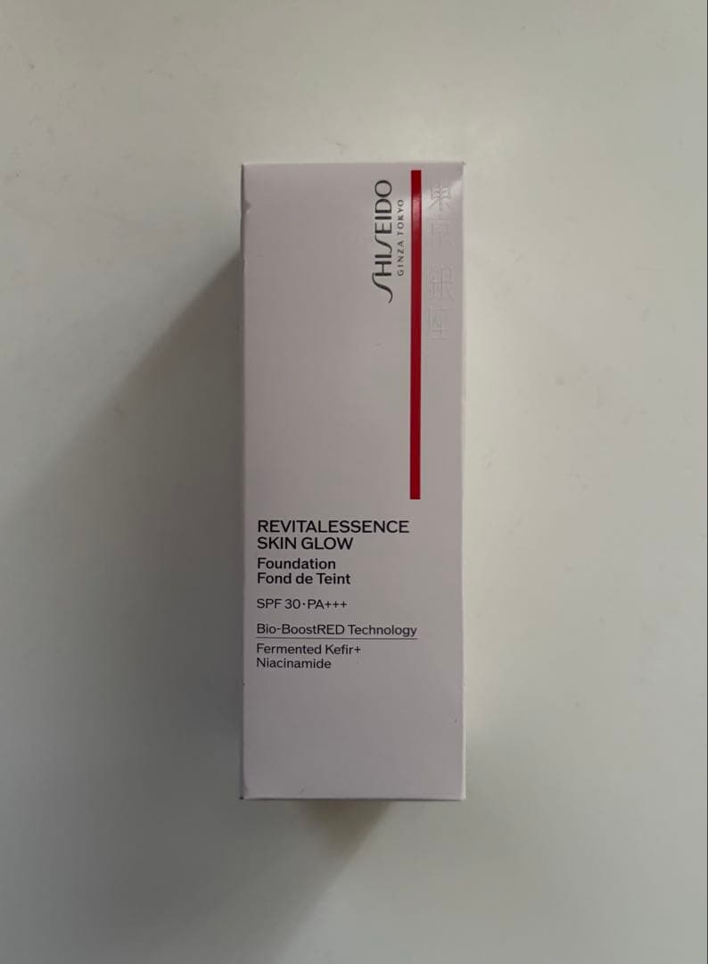 SHISEIDO エッセンススキングロウファンデーション　240 Quartz