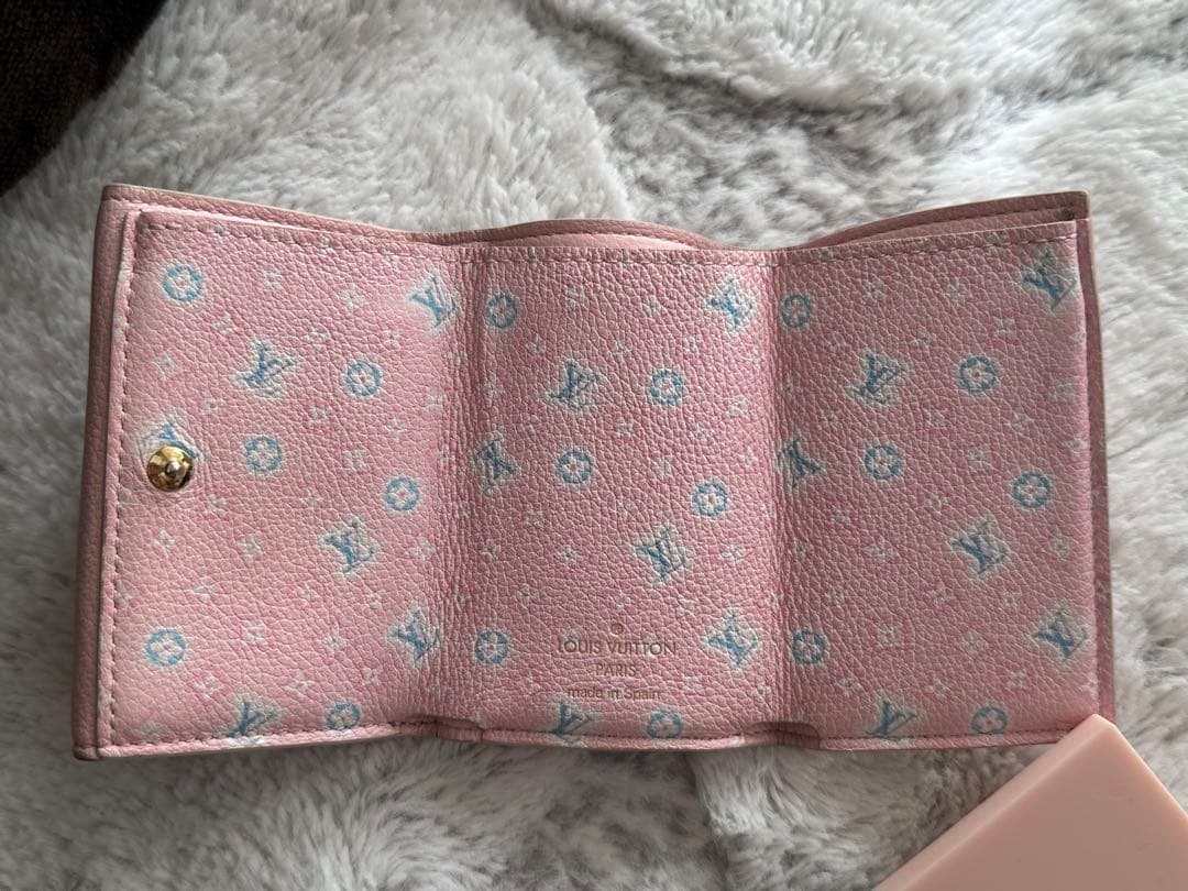 Louis Vuitton 三つ折り財布 ピンク