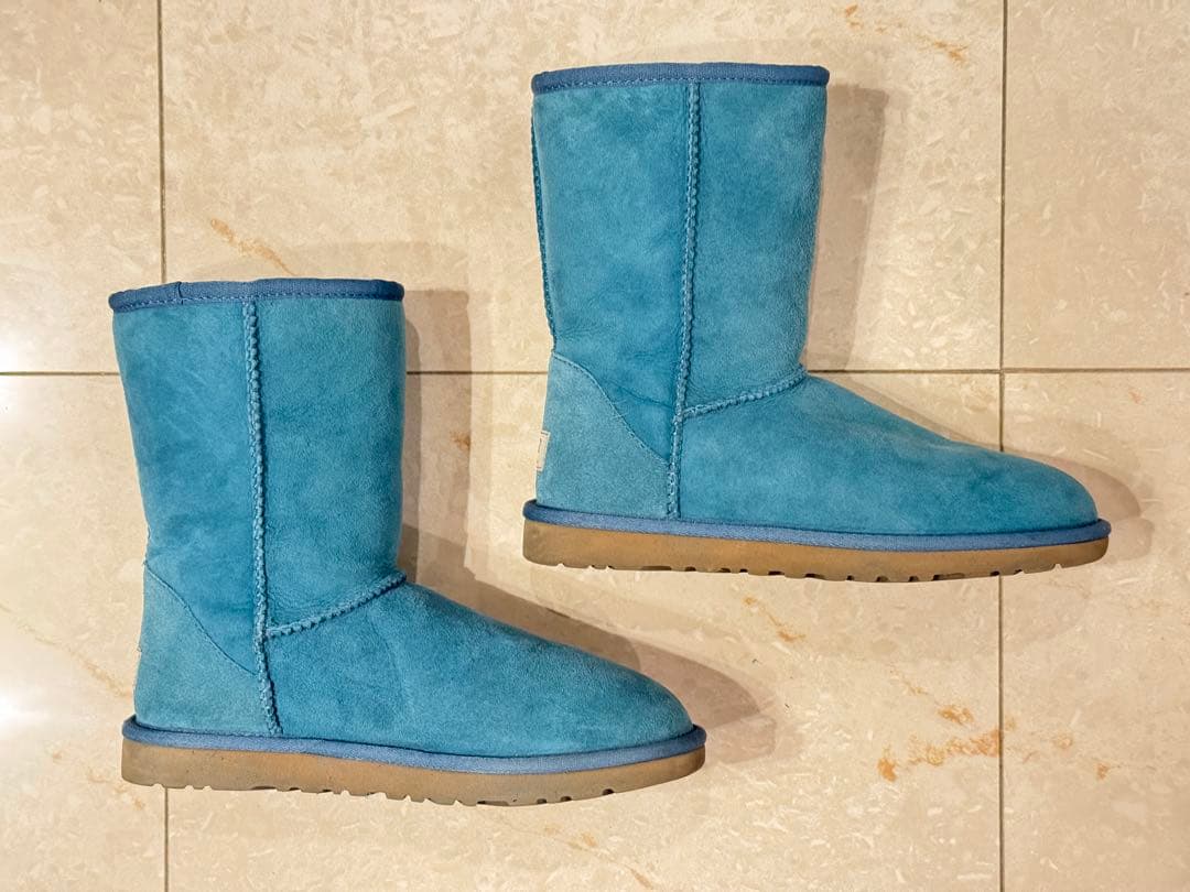 正規品 美品 UGG ムートンブーツ サイズ23cm クラシックショート 緑