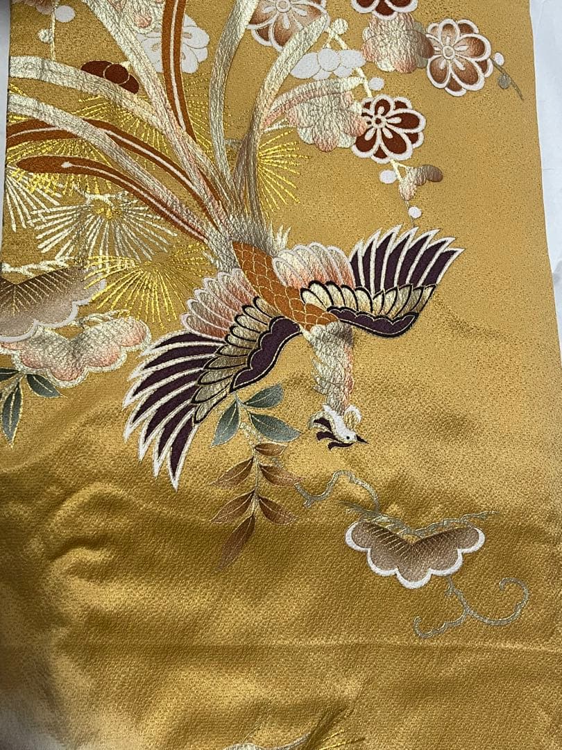 振袖　鶴・松・花文様 黄色と茶色のグラデーション