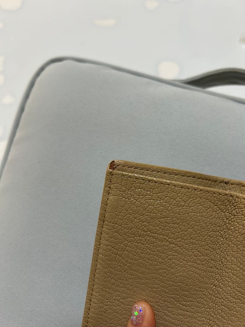 ベージュ レザー 三つ折り財布　バレンシアガ