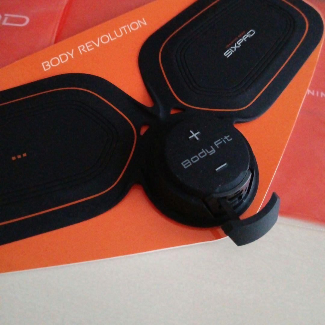 SIXPAD BodyFit2【純正品ジェルシート2枚×3セット付】