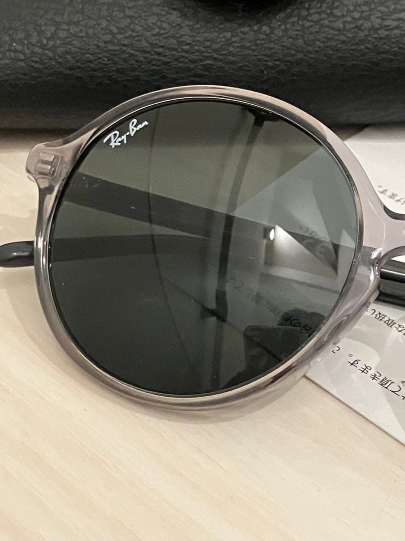 未使用　Ray-Ban レイバン　サングラス　RB4304F 1280/87