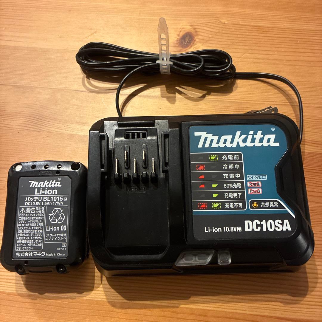 Makita マキタ　クリーナー　掃除機　充電器　バッテリー
