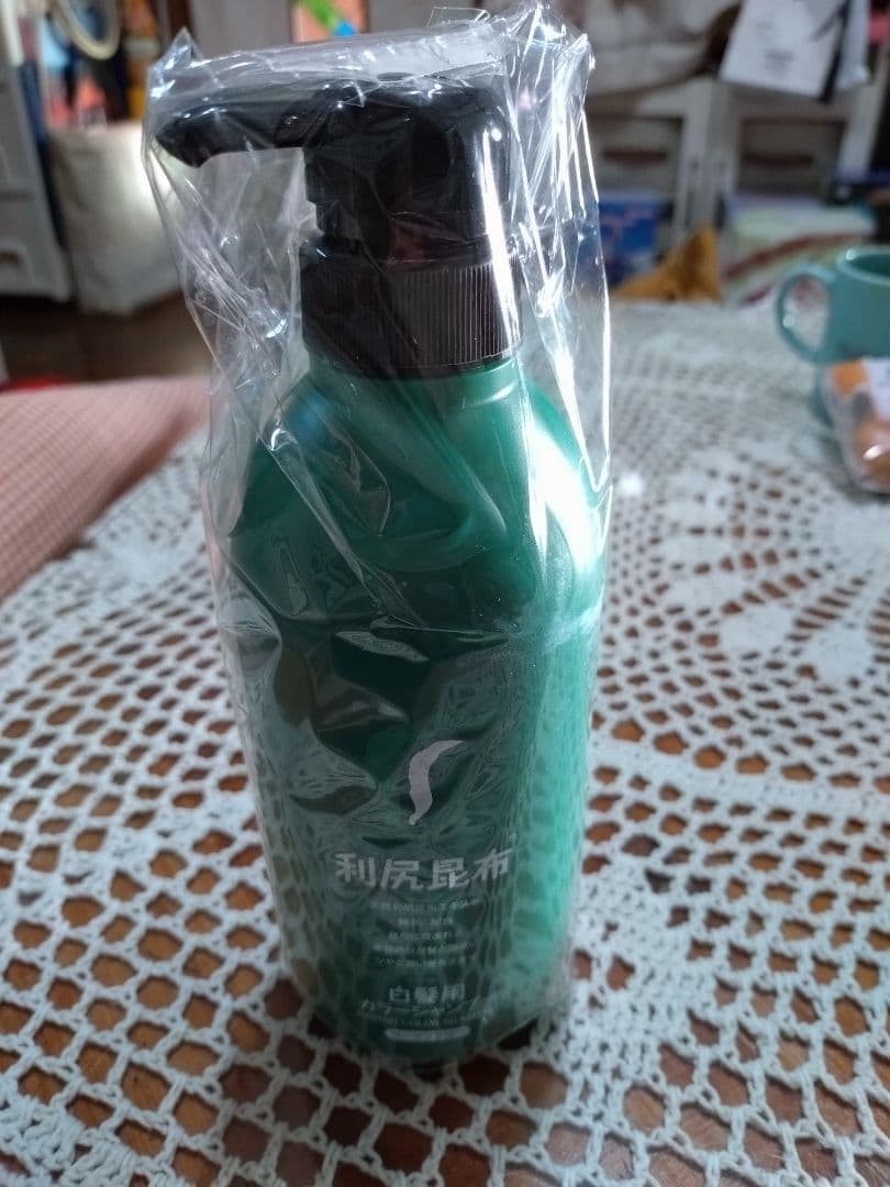 楽しみです利尻昆布 白髪用カラーシャンプー 500ml ポンプ式