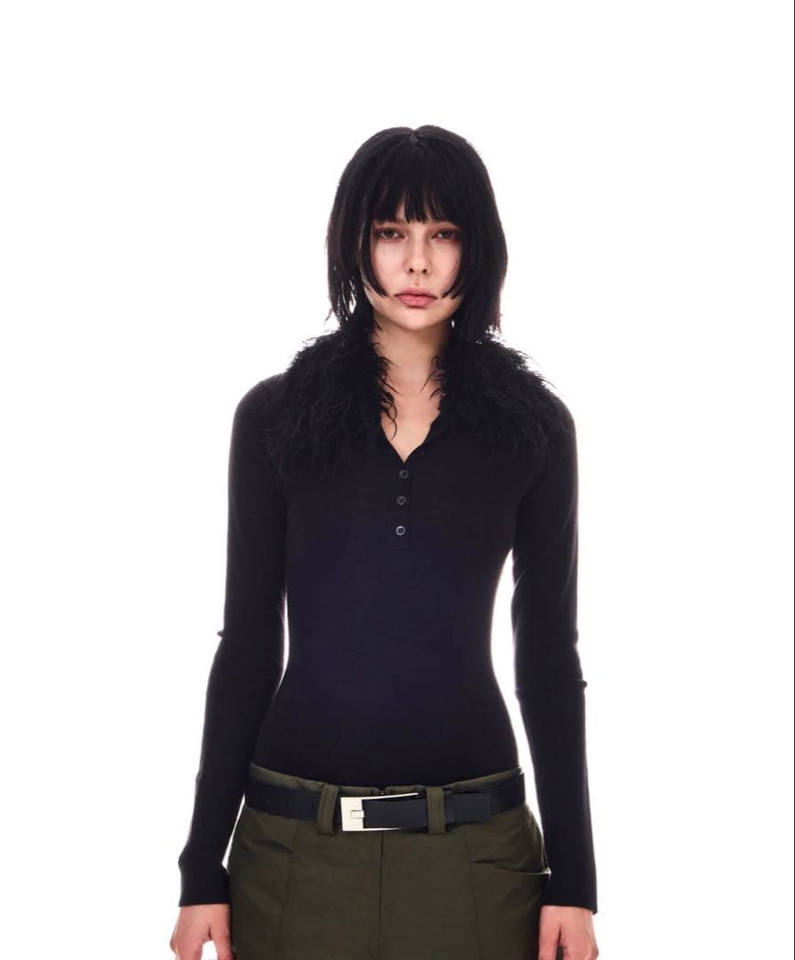 BEEDEN FUR COLLAR KNITTED BODY SUIT ブラック