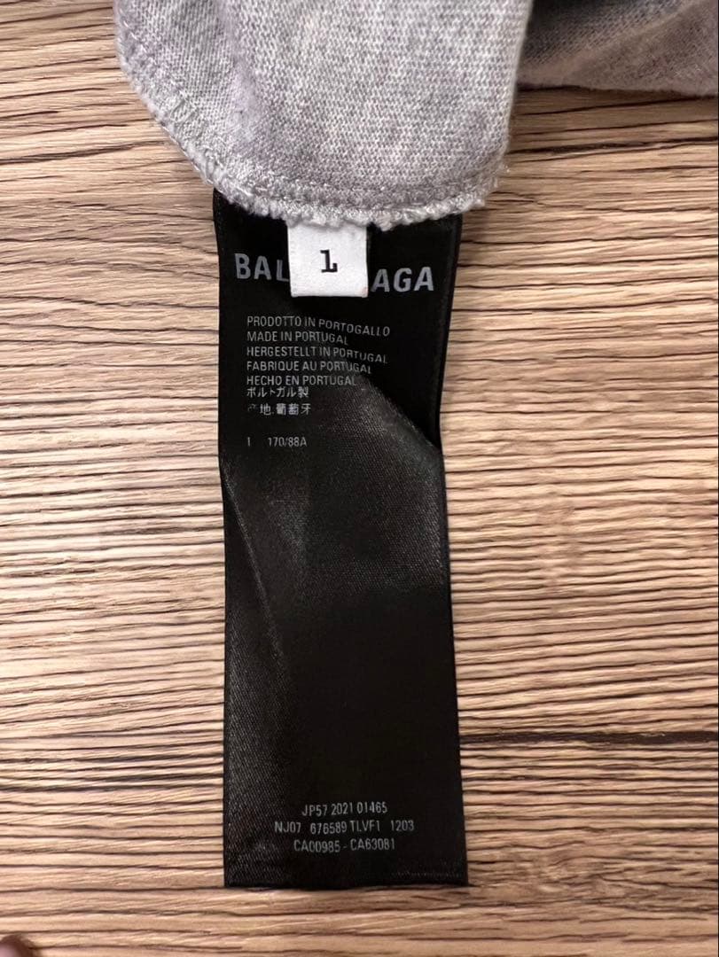 バレンシアガ　　BALENCIAGA Tシャツ　Ｌ　オーバーサイズ