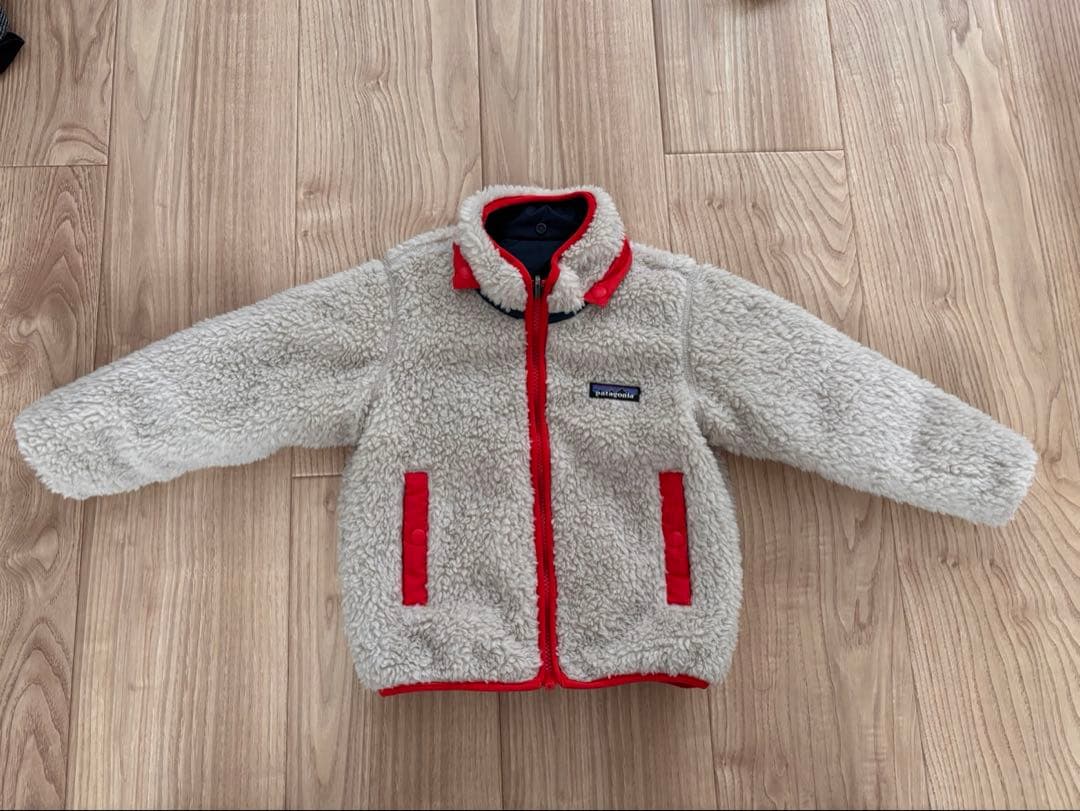 Patagonia 子供用　リバーシブルダウンジャケット　3T