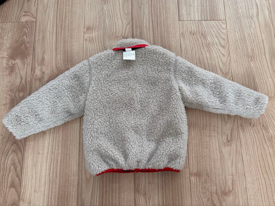 Patagonia 子供用　リバーシブルダウンジャケット　3T