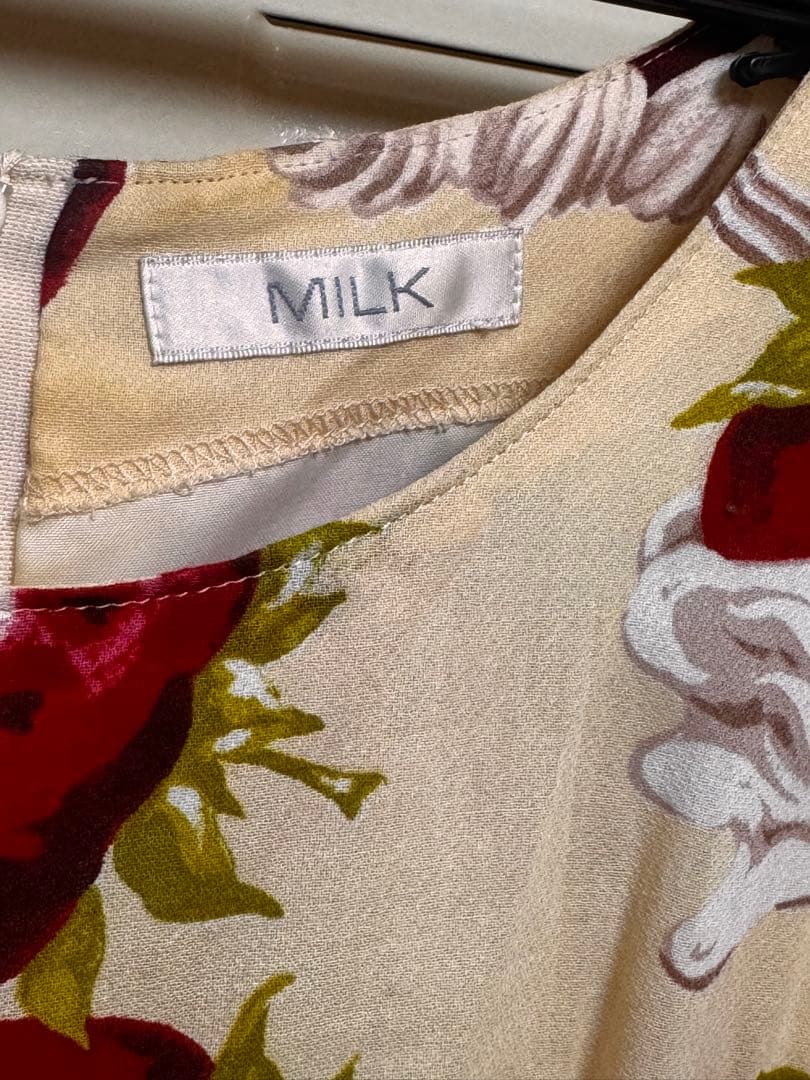 MILK ホイップベリーワンピース いちご柄 苺柄 ミルク