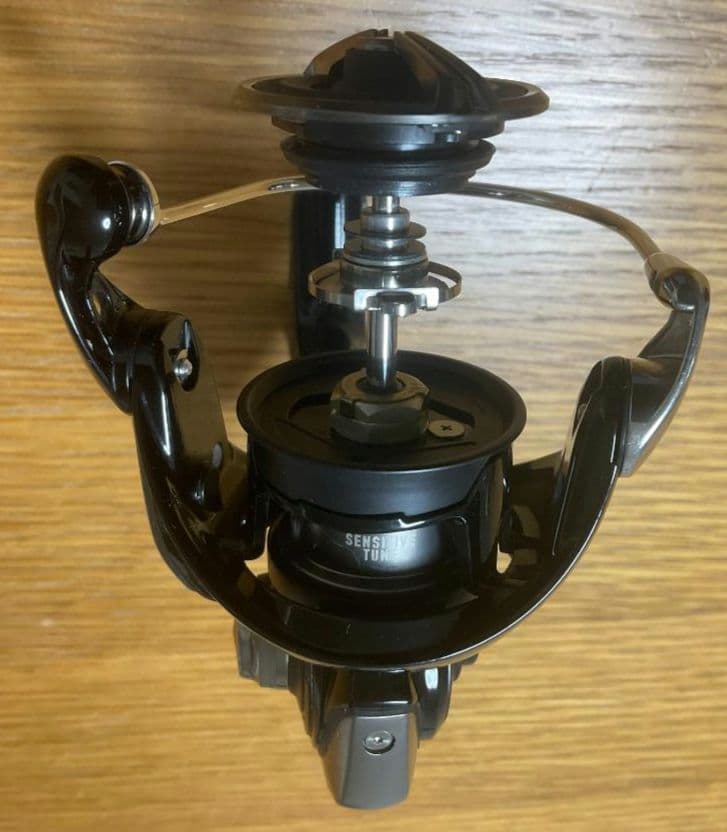 DAIWA セルテート カスタムボディ ST FC LT2500-XH-SLPW