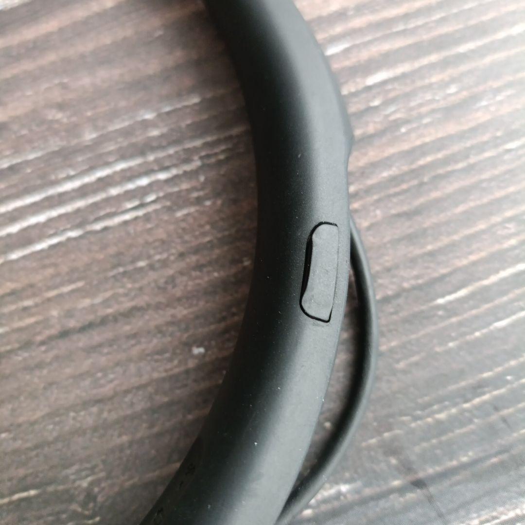 【美品】Bose ネックバンド式ワイヤレスヘッドホン 専用ケース＆充電ケーブル付
