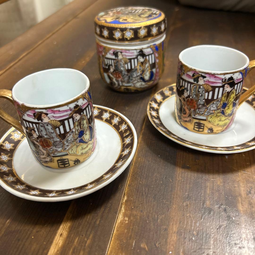 日本画　ゲイシャ　金彩　骨董品　カップ＆ソーサー　蓋付容器　海外輸出　九谷　薩摩
