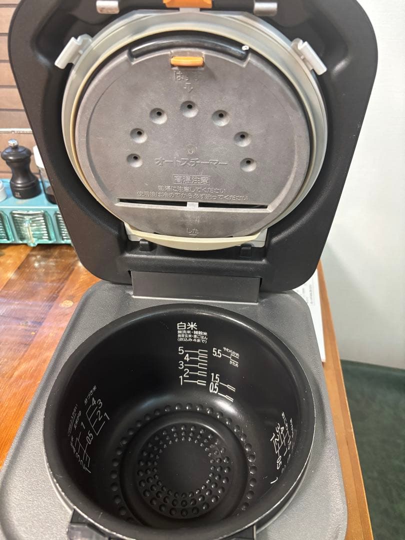 HITACHI RZ-W100DM 炊飯器 5.5合