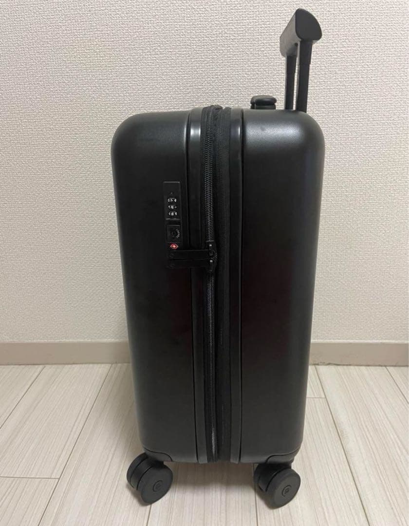 サムソナイト　機内持ち込みサイズ