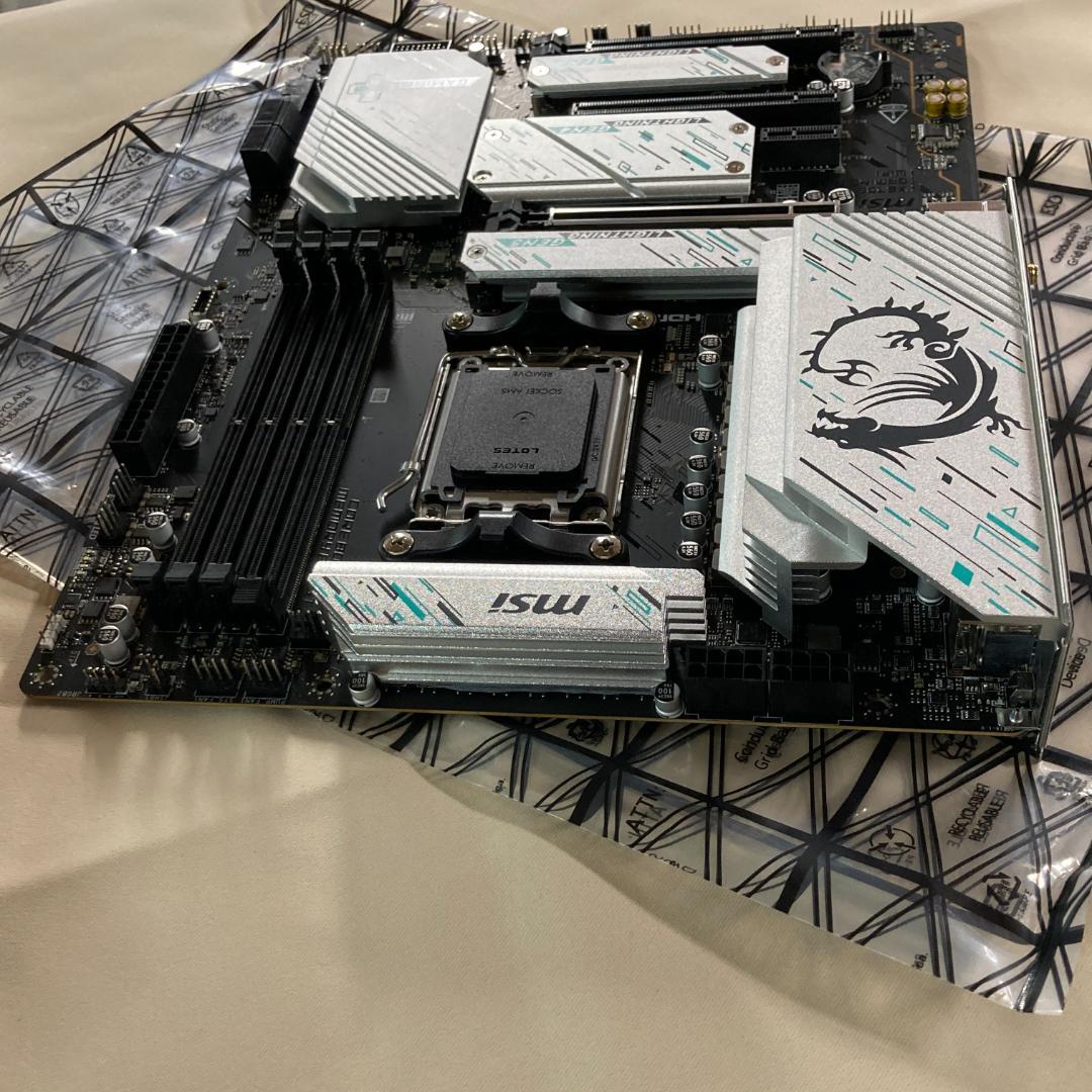 元*ー様 「極美品」MSI X670E GAMING PLUS WIFI マザー