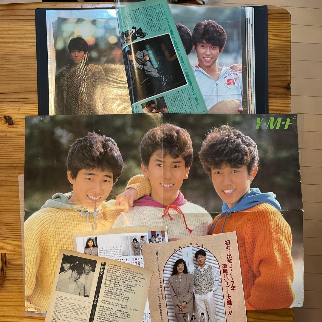 シブガキ隊　雑誌切り抜き　ファイル2冊　超レアなポスター、ステッカーが多数あり！