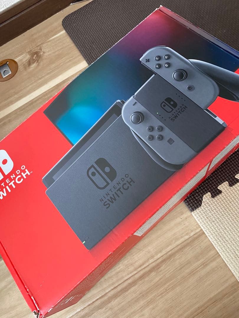 Nintendo Switch ニンテンドースイッチ本体　グレー ②